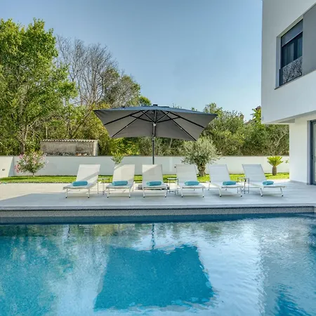 Ferienhaus Elena By Interhome